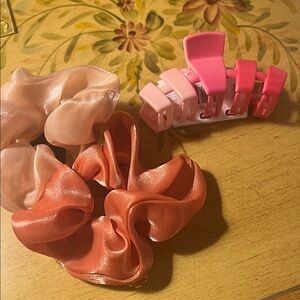 Pink Hair Claw Clip & Satin Scrunchie Set